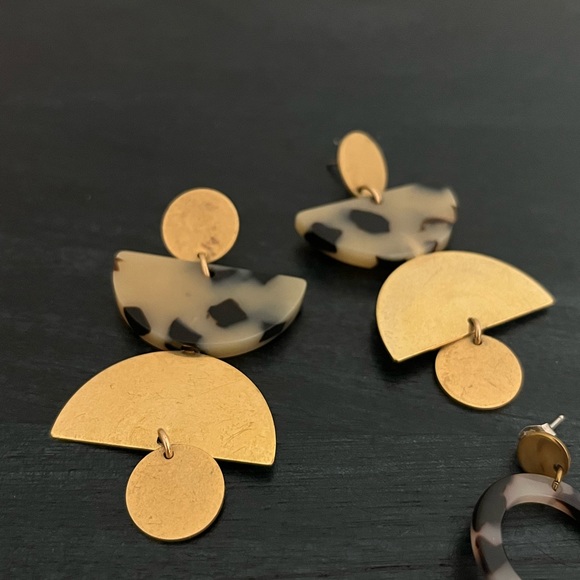 ✨ Modern Earring Bundle ✨ - Picture 4 of 6